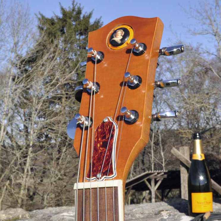 Veranda Lisa Champagner