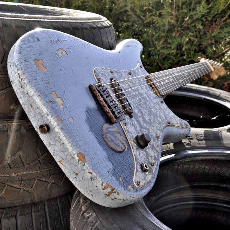 Veranda Cracklin Queen Pirelli