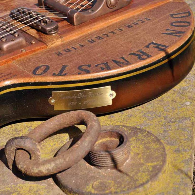 Veranda Don Ernesto Rust never sleeps