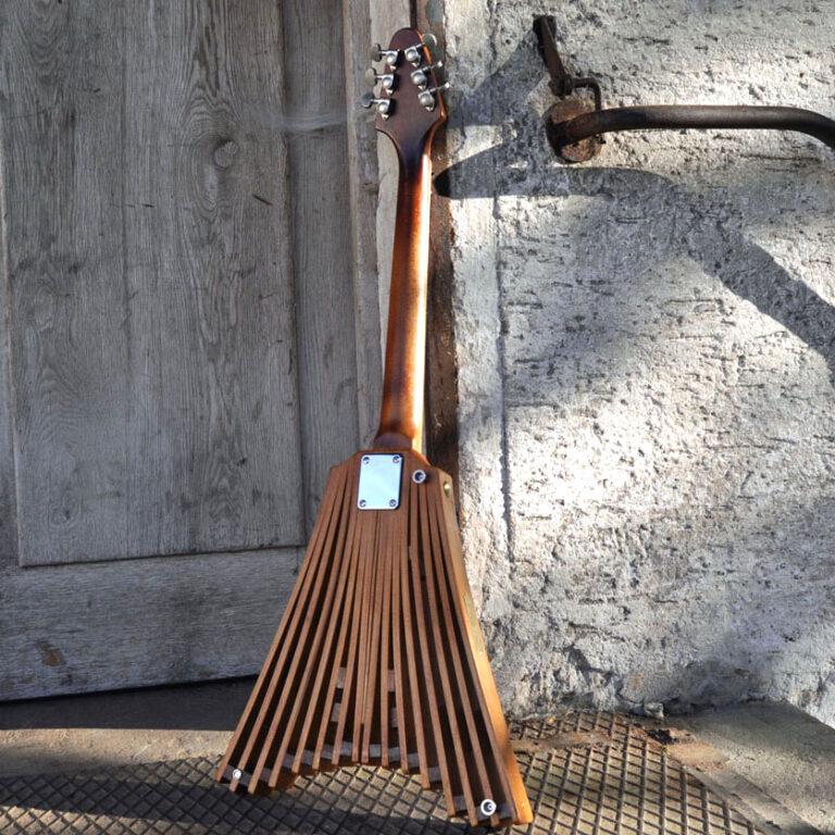 Veranda Guitar Slat Frame Back