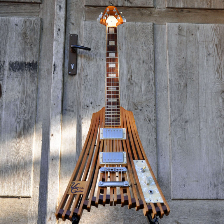 Veranda Guitar Slat Frame Rocket