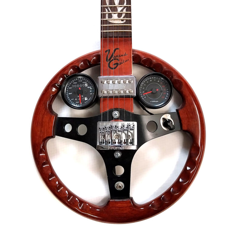 Alfa Lenkrad Gitarre 2