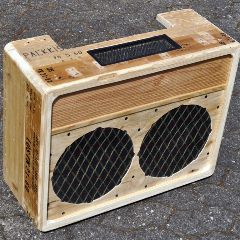 Veranda Guitar Amp 3
