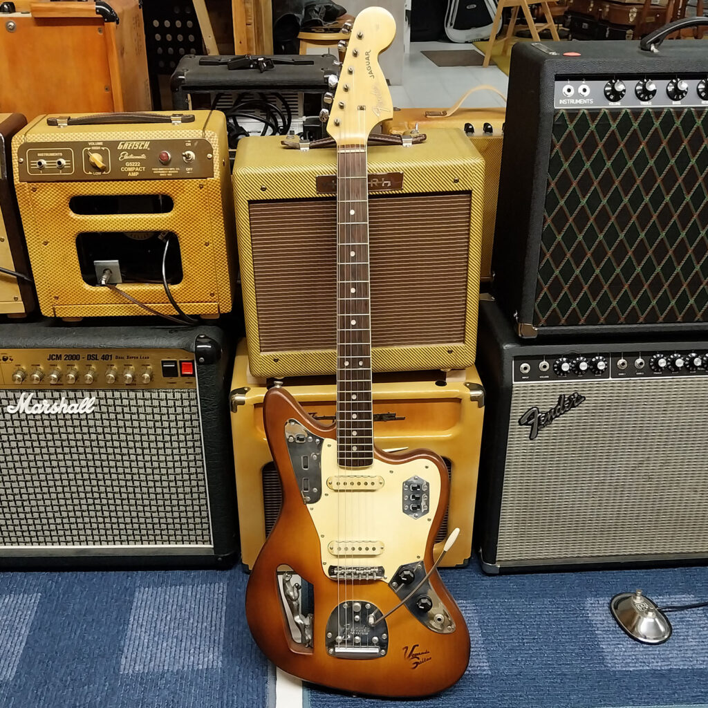 GuitAmerica - 1965 Fender Jaguar