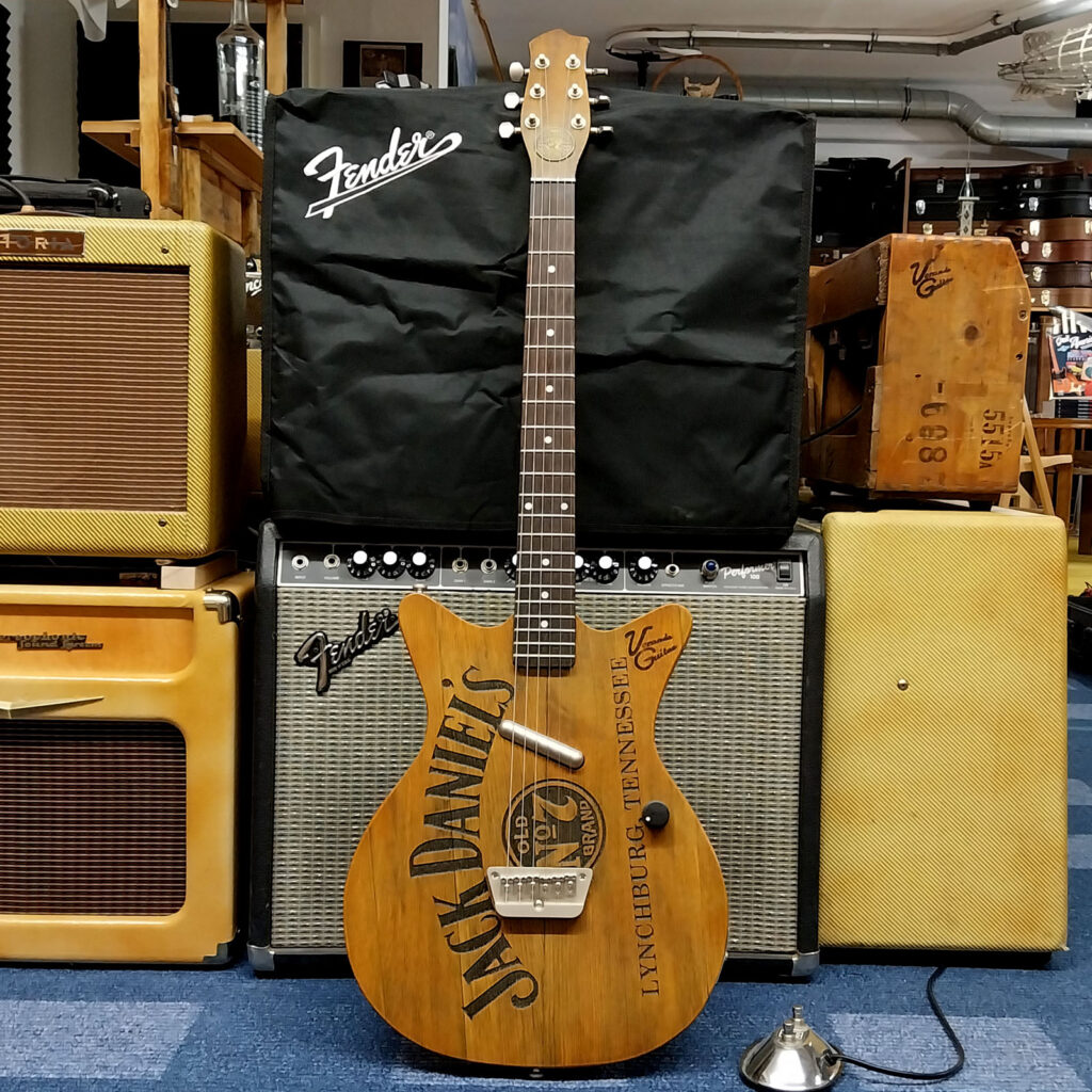 GuitAmerica - 2018 Veranda Danielectro